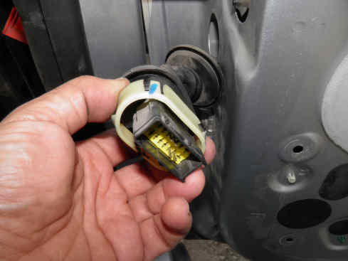 Car door electrical connector