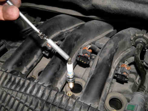 Spark plugs replacement
